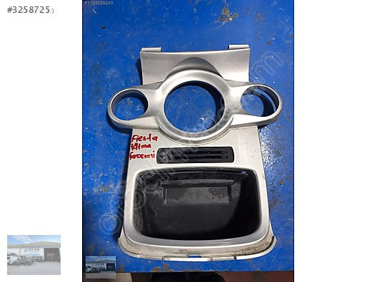 OTO CEMDEN ÇIKMA FORD FİESTA KLİMA PANELİ ÇERÇEVESİ
