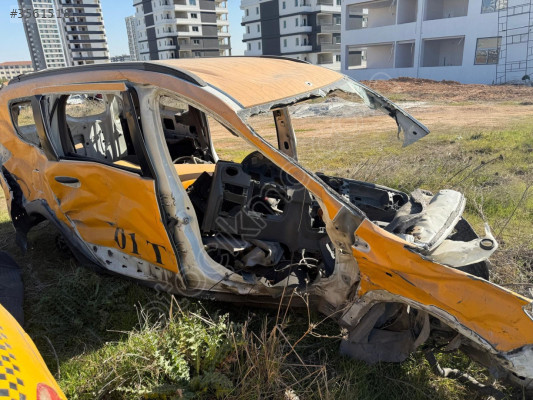 DACİA LODGY SAĞ TAVAN DİREĞİ ORJİNAL ÇIKMA