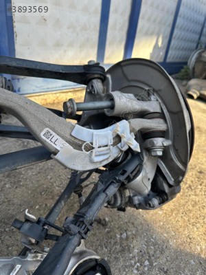 BMW G30 KASA 5 SERİSİ SOL ARKA TAŞIYICI