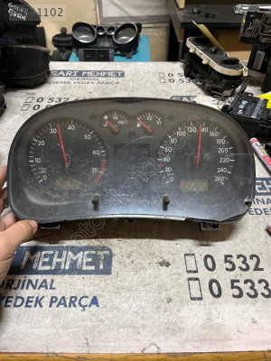 ÇIKMA VW GOLF 4 BORA 1J0919 880B 1J0919880B KİLOMETRE SAATİ