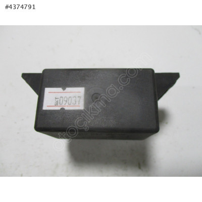 Mercedes E Sınıfı E270 Yüksek Akım Rölesi A0025426419 033200217