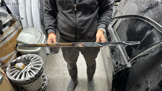MERCEDES W212 BAGAJ ÇITASI ORJİNAL ÇIKMA A2127430382