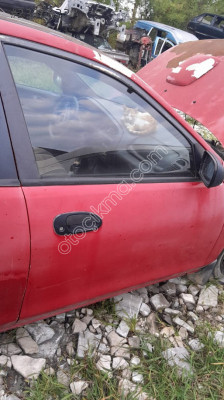 Mazda 323 sağ ön kapı çıkma