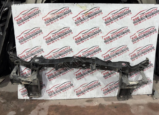 RENAULT KANGO 3/4 ORJINAL ÖN PANEL HATASIZ