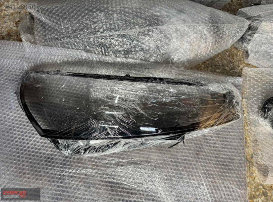 RENAULT CLİO 5.5 SAĞ FAR CAMI SIFIR EYUPCAN OTO'DA