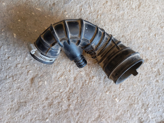 FORD FİESTA 02-08.HAVA FİLİTRE HORTUMU 2S6Q9C623BA