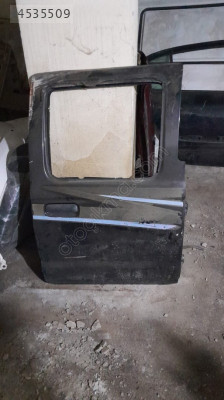 Nissan pikap sağ arka kapı