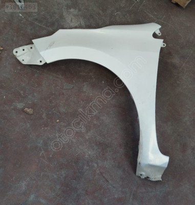 TOYOTA COROLLA 2013-2018 SOL ÖN ÇAMURLUK