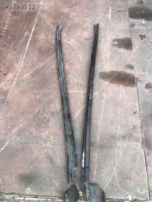 Mercedes S320 Ön Cam Kenar Çıtası
