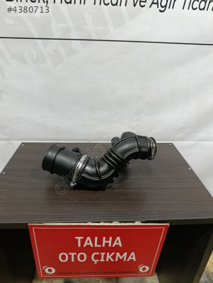 Opel Vectra B Hava Filtre Hortumu