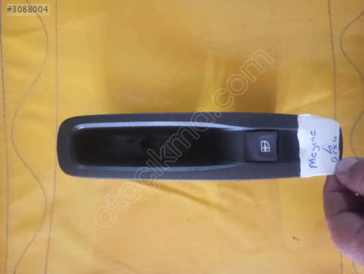 Renault Megane 4 arka cam düğmesi
