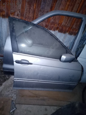 BMW E46 sağ ön kapı