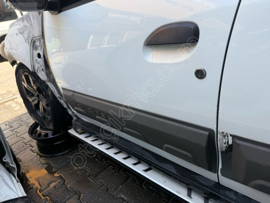 2018-24 DACİA DUSTER SOL ÖN KAPI ORJ ÇIKMA