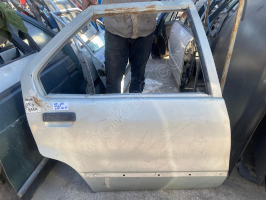 RENAULT 19 SAĞ ARKA KAPI ORJİNAL ÇIKMA TEMİZ
