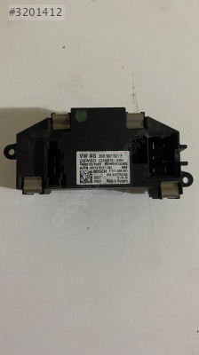 3C0907521F KALORİFER MOTORU FAN RÖLESİ Caddy Golf Passat