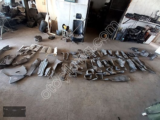 Ford focus Bakalitler komple mevcuttur