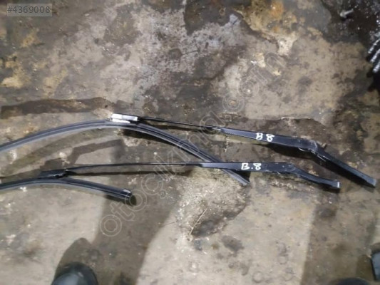 VOLKSWAGEN PASSAT B8 SİLECEK KOLLARI