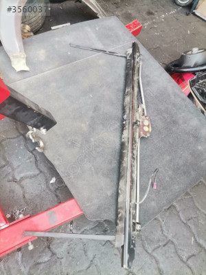 BMW F10 ARKA CAM PERDESİ ORİJİNAL ÇIKMA