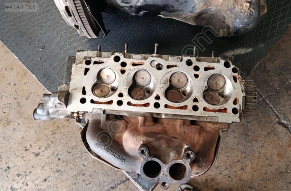 Ford escord 1.6 silindir kapağı
