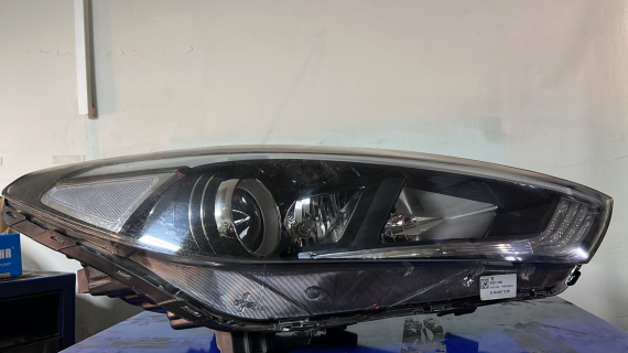 HYUNDAİ TUCSON 2016 SAĞ FAR 92102D7100