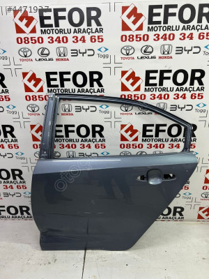 TOYOTA COROLLA SAĞ ARKA KAPI ORJİNAL ÇIKMA YEDEK PARÇA