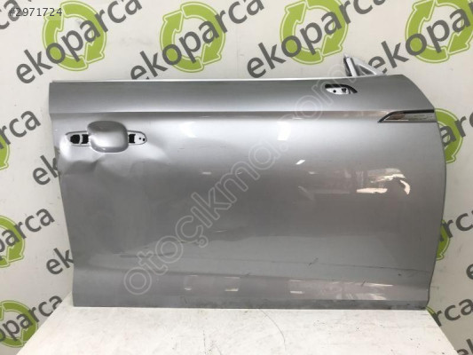 AUDI A5 2016 2024 SAĞ ÖN KAPI 8W8831052D