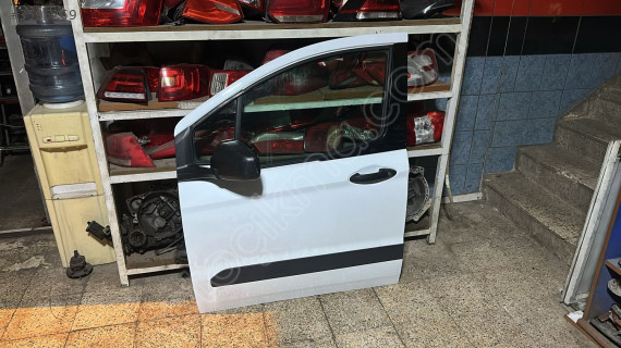 2015-2023 FORD COURİER BEYAZ SOL ÖN KAPI ORJ ÇIKMA