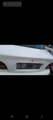 Hyundai accent bagaj kapağı