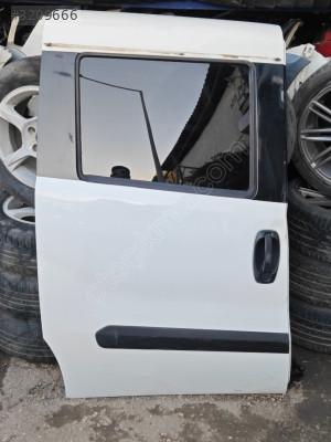 Fiat Doblo sağ sürgülü kapı otomatik camlı sökme orijinal hatasız