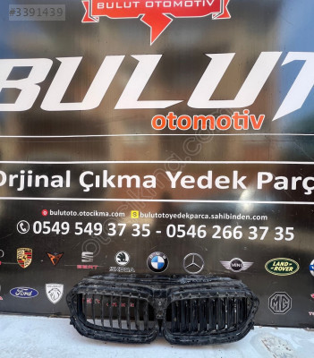 Bmw 5 Serisi G30 ÖN PANJUR İÇ MASKESİ 187156-10