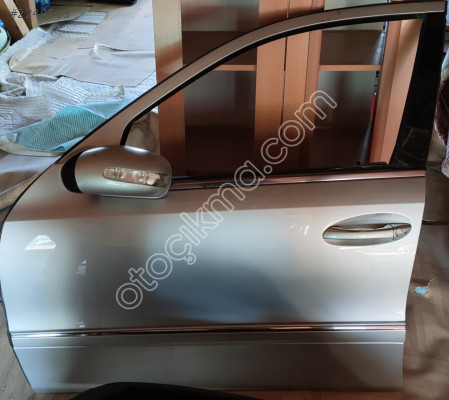Mercedes W211 çıkma sol ön kapı