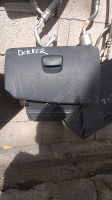 DACİA DOKKER TORBİDO KAPAĞI