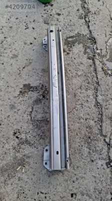 2017-22 VOLVO V60 TAMPON DEMİRİ ÇIKMA ORJİNAL