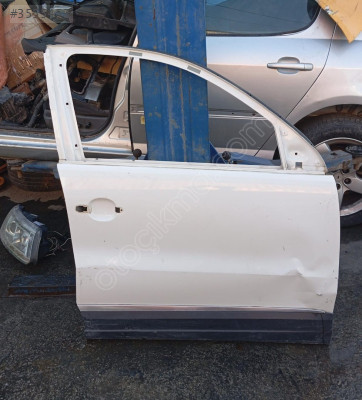 VOLKSWAGEN TİGUAN 2009 2015 SAĞ ÖN KAPI ÇIKMA ORJİNAL