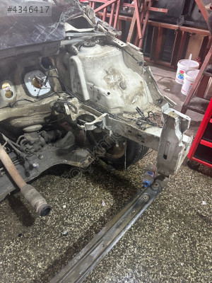 Citroen C4 sol şasi kolu