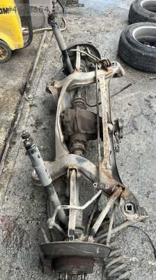 MERCEDES E200 ARKA DINGIL ÇEVİK OTO ÇIKMA