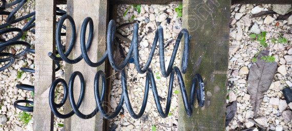 PEUGEOT 301 SAĞ - SOL HELEZON YAY