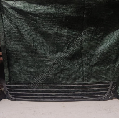 VOLKSWAGEN GOLF 6 ÖN TAMPON ORTA IZGARA 5K0853677A