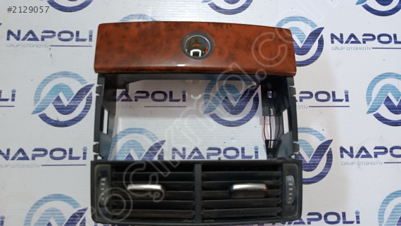 4E0819203B AUDİ A8 ARKA ORTA HAVALANDİRMA