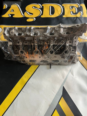 Renault megan 4 1.3 TCE hazırkontrolleri yapılmış silindir kapağı