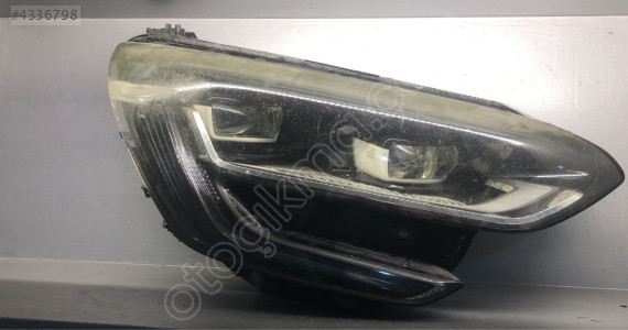 RENAULT MEGANE 4 ORJİNAL ÇIKMA SAĞ FAR