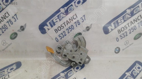 MİNİ COOPER R50 KASA SOL KAPUT KİLİDİ ORJ ÇIKMA