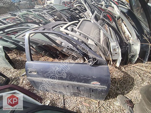 Corsa B sağ ön tek uzun kapı