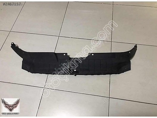 Audi Q5 Ön Panel Üst Plastik Parça - Oto Çıkma Parçala
