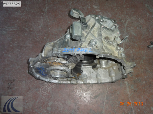 TOYOTA COROLLA 2012 ÇIKMA ŞANZIMAN ORTA MUHAFAZA