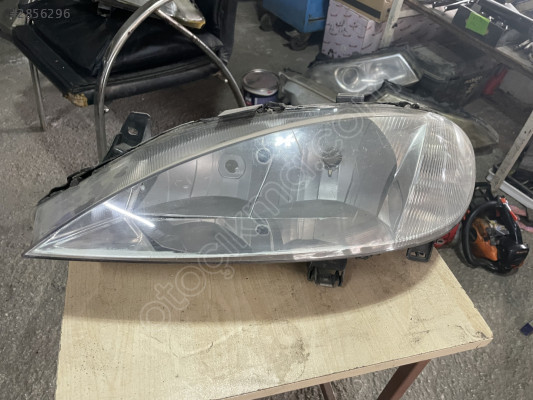 RENAULT MEGANE 1 1999 2002 MAKYAJLI FAR