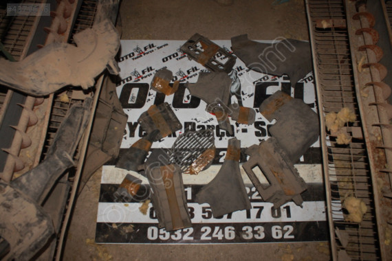 NİSSAN VANETTA 2001 BAKALİTLER