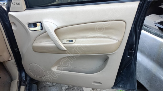 chery tiggo sağ ön kapı döşemesi