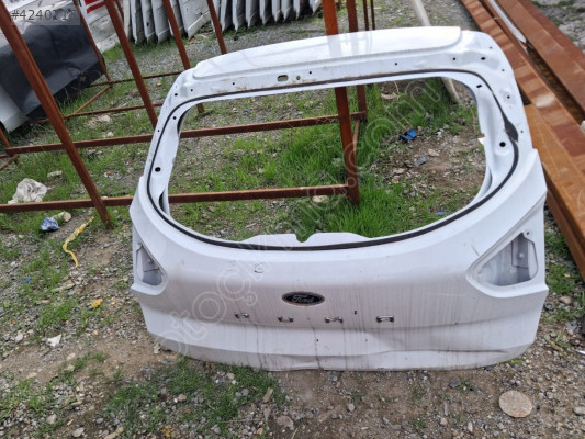 FORD PUMA ARKA BAGAJ KAPAĞI ÇIKMA ORJİNAL