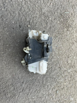 Citroen C5 2006 Sol Ön Kapı Kilidi